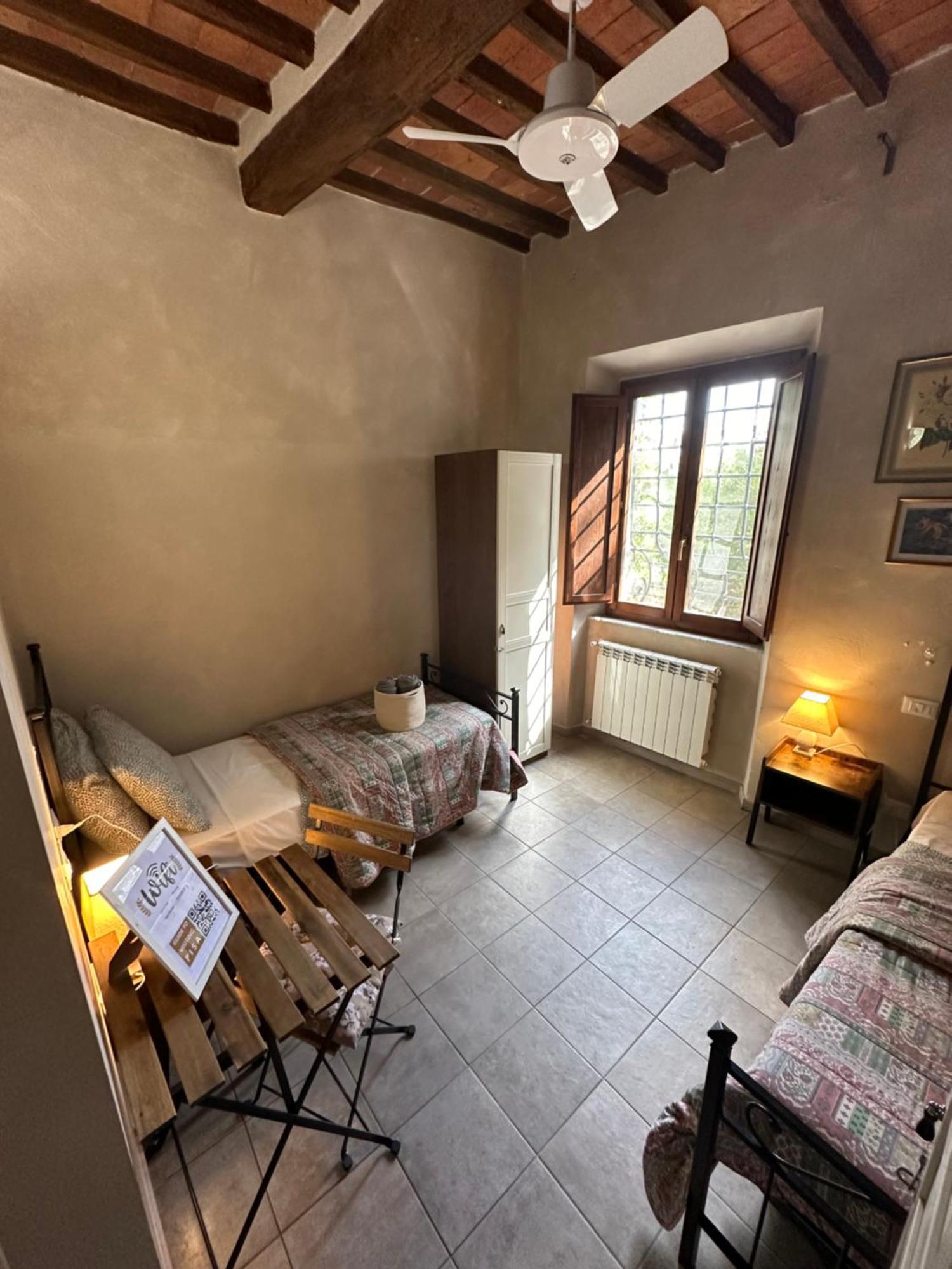 Casa de Campo - Il Casale Toscano - 1900mt From Leaning Tower - No Breakfast - Free Parking *